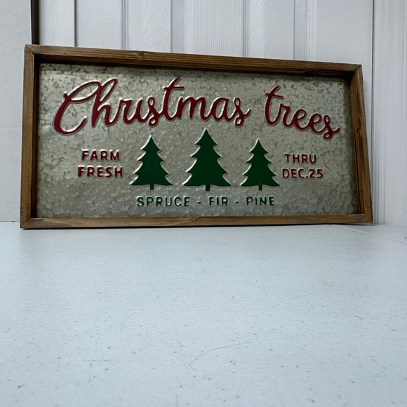Farm Fresh Christmas Tree Wall Hanging. Size 12" x 24". - Picture 1 of 7